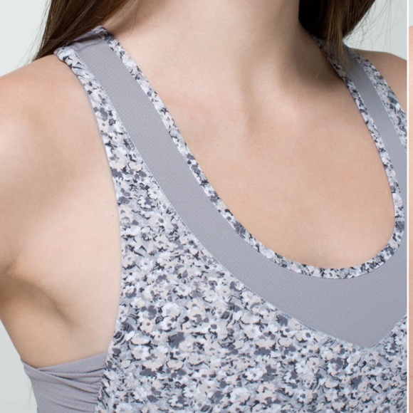 Lululemon Tone It Tank - Size 12 - Picture 2 of 11